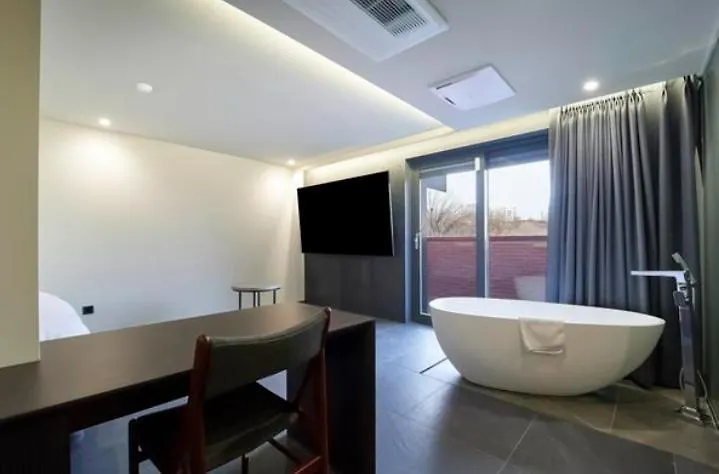 Hotel Tara Seul 0*,